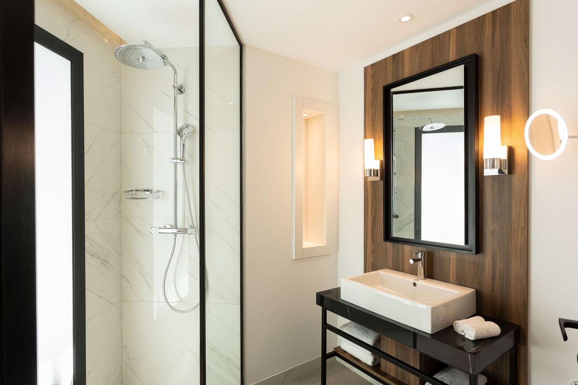 Radisson Hotel Tunis, City Center ภายนอก รูปภาพ